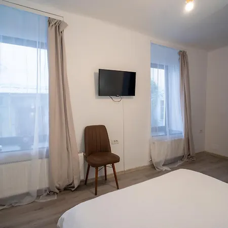 Barrique 17 - Breakfast At Restaurant & Minibar - Old Town Apartamento *