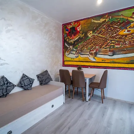 Barrique 17 - Breakfast At Restaurant & Minibar - Old Town Braşov