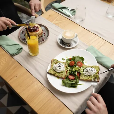 Barrique 17 - Breakfast At Restaurant & Minibar - Old Town Apartamento